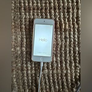 iPod touch 5th generation 64gb Brand New